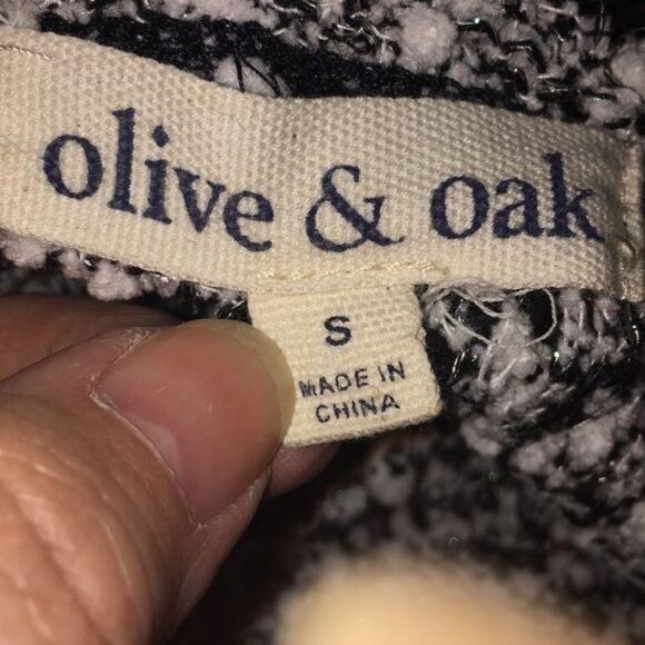 Olive and Oak Pullover Sweater Size S - Picture 3 of 5